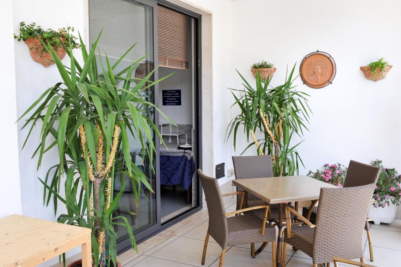 Hotel Maris Stella Riccione Kültér fotó