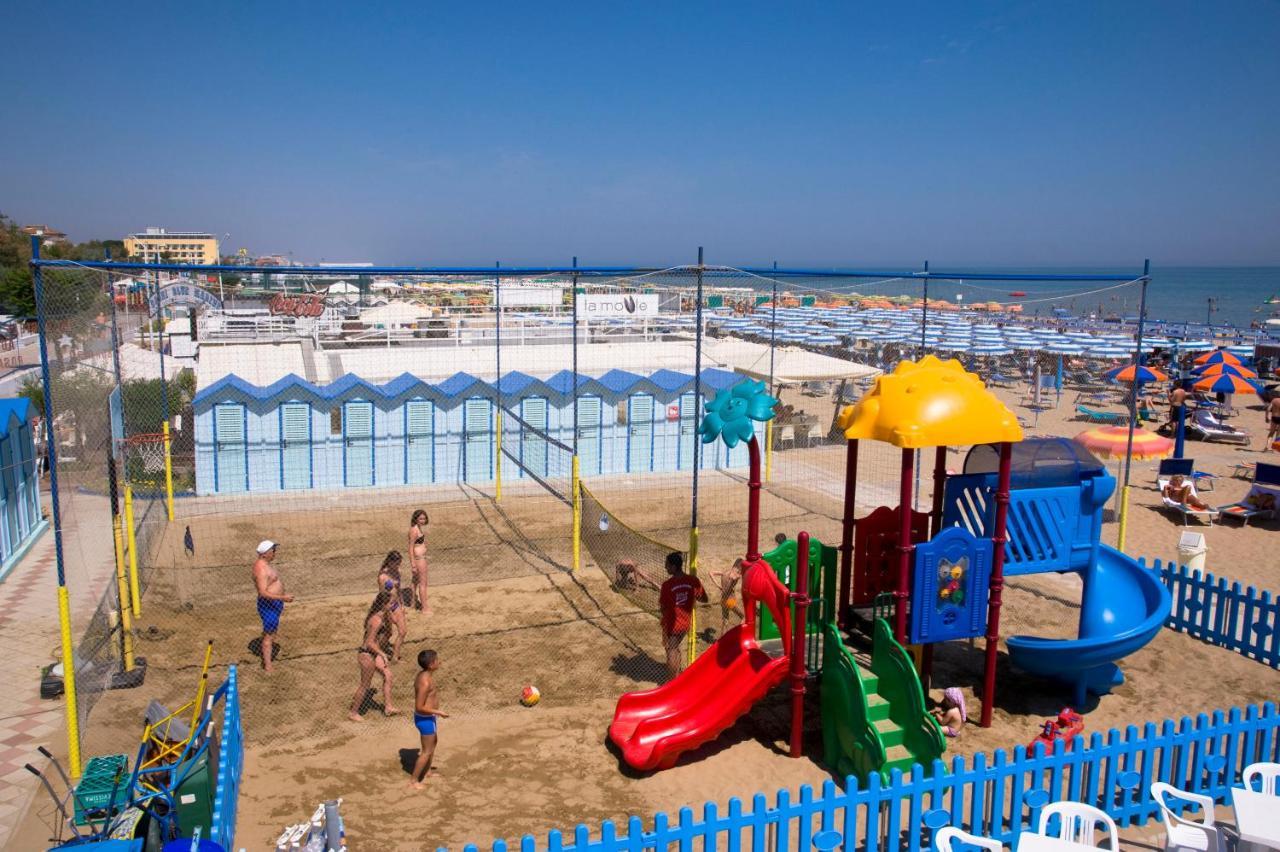 Hotel Maris Stella Riccione Kültér fotó