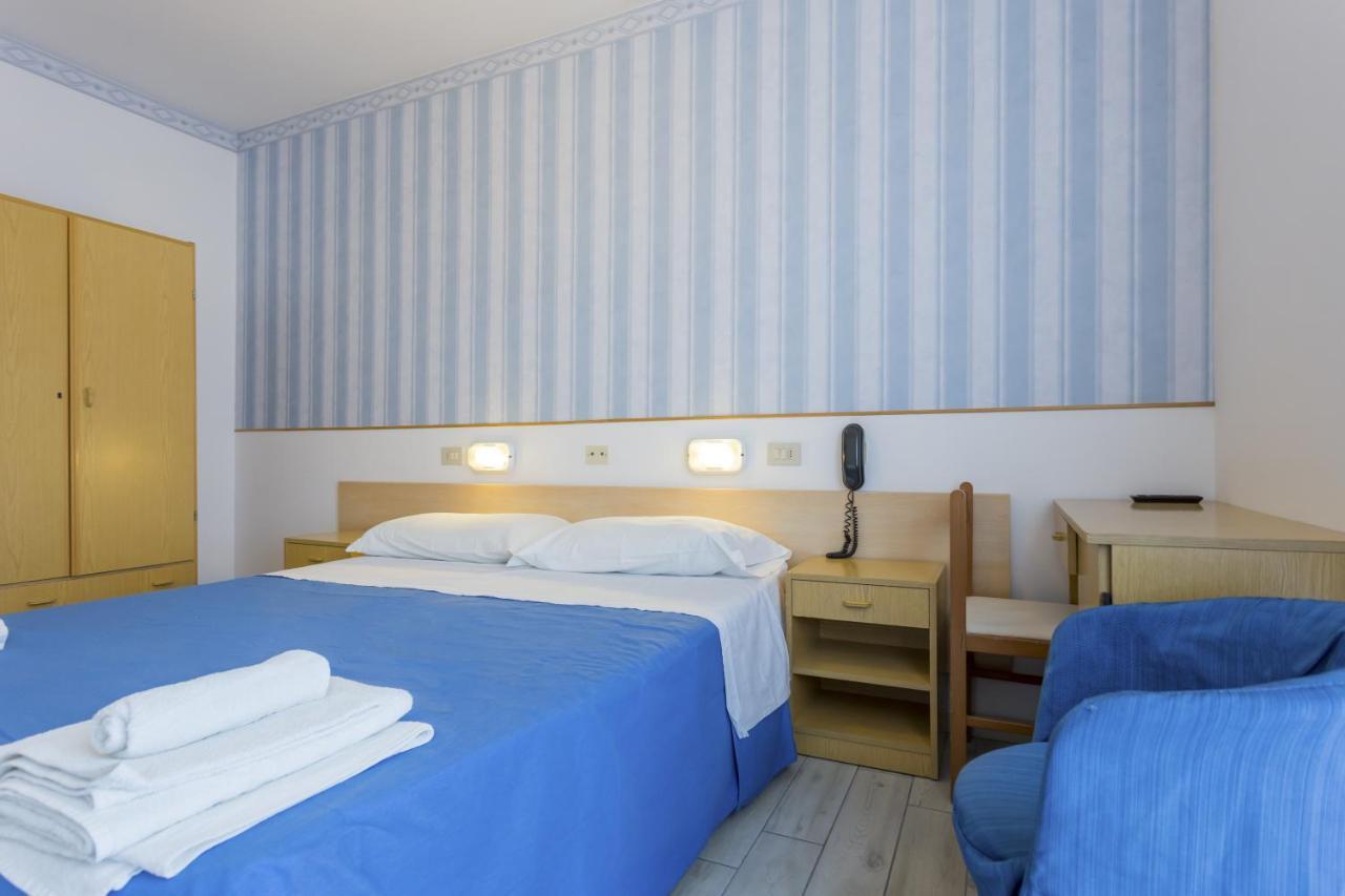 Hotel Maris Stella Riccione Kültér fotó
